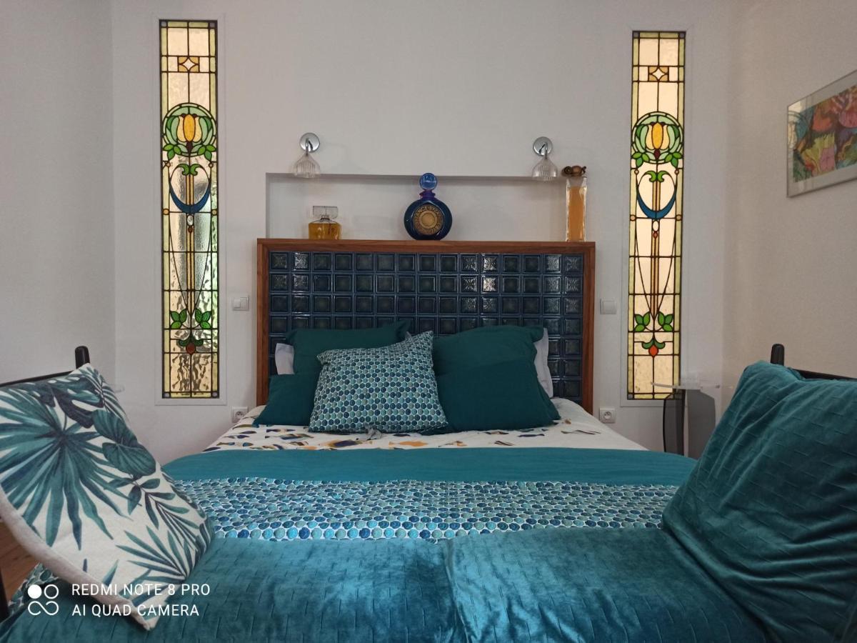 Chambre D'Hotes La Grenade Bleue Pons Luaran gambar